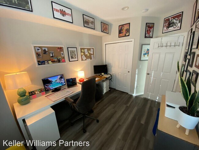 Building Photo - 4 br, 3 bath House - 4186 Orchid St