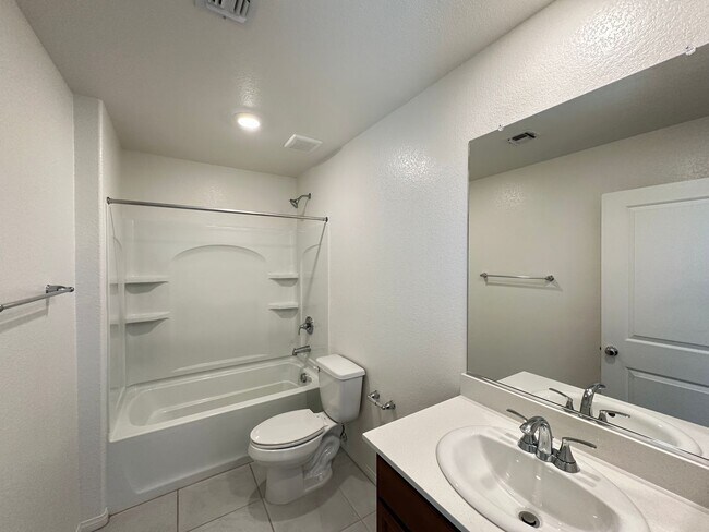 Building Photo - Cassia Patrick & Cimarron