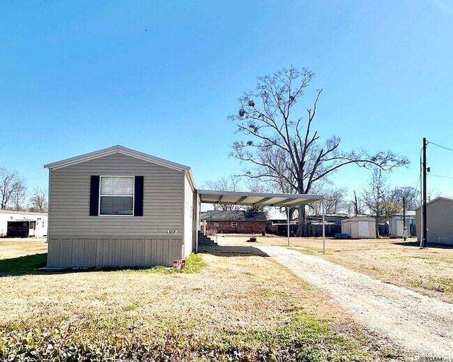 Building Photo - 8338 Hackberry St