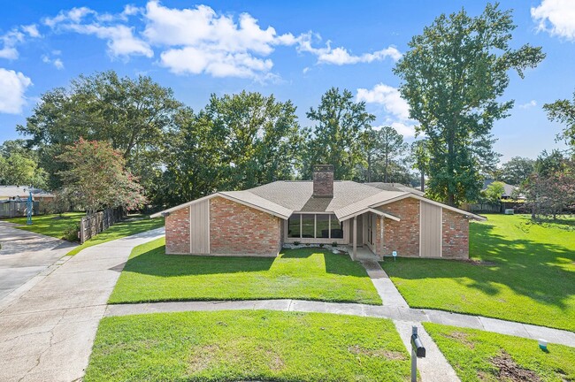Building Photo - 14742 Sweetwood Ct