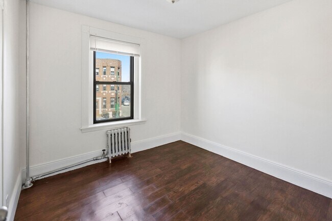 Building Photo - 866 Huntington Ave