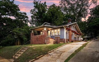 Building Photo - 5333 5th Ct S