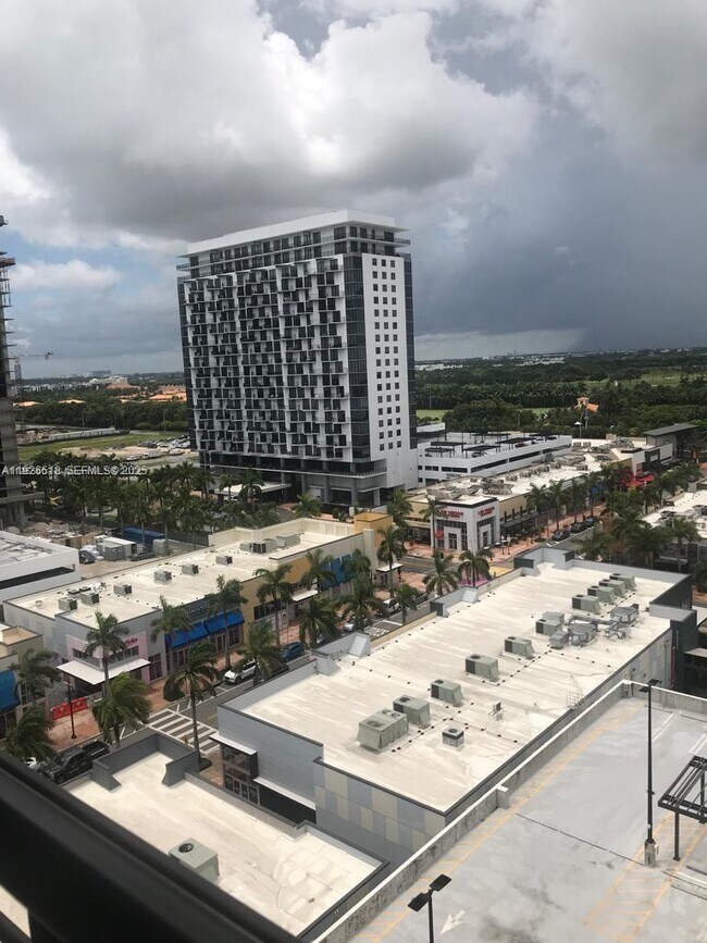 Building Photo - 5350 NW 84th Ave