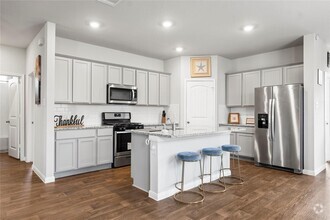 Building Photo - 177 Spider Lily Dr