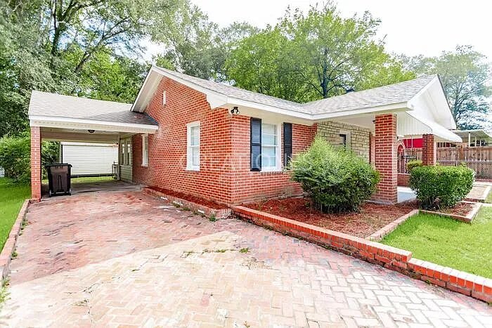 Building Photo - 2921 E Wynnton Ln