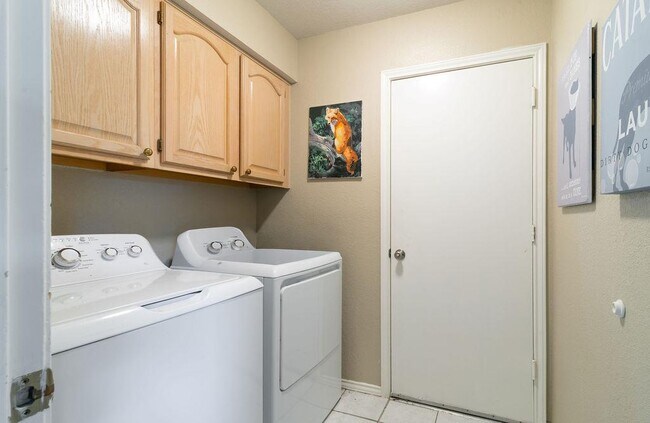 Building Photo - 2607 Beechnut Trce