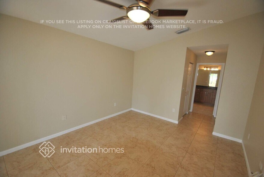 Building Photo - 5940 Azalea Cir