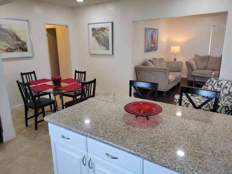 Primary Photo - 7315 Wilcox Ave