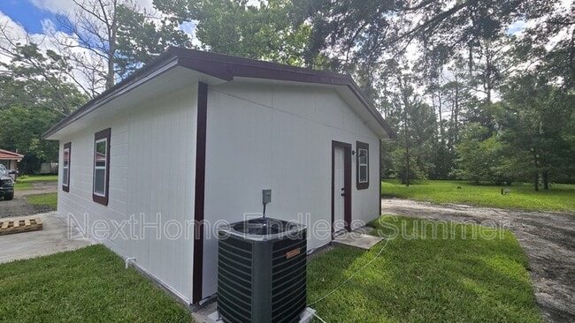 Building Photo - 120 Mccallman Rd