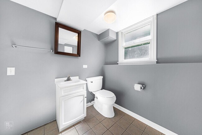 Building Photo - Three bedroom single family home close to ...