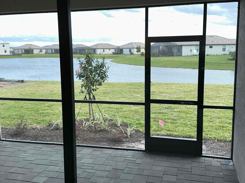 Building Photo - 4980 Seafoam Trl
