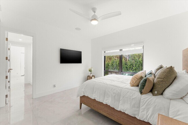 Building Photo - 800 Andrews Ave