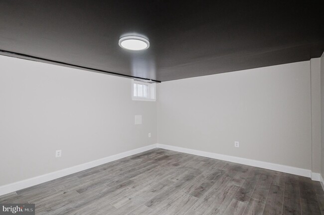Building Photo - 72 Stemmers Run Rd