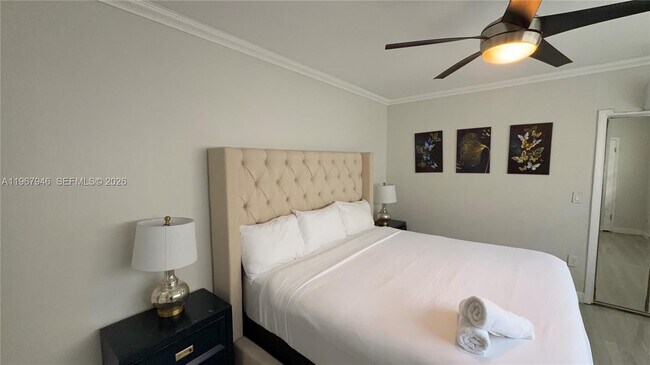 Building Photo - 10004 E Bay Harbor Dr