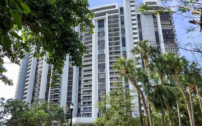 Building Photo - 9 Island Ave