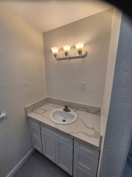 Building Photo - 2902 N 1st St