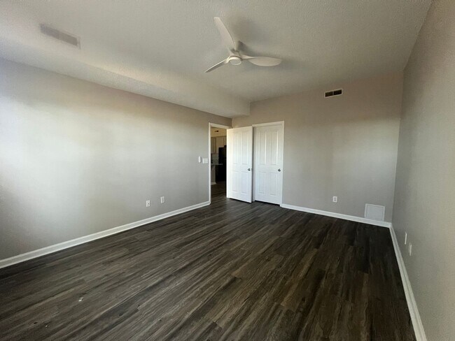 Building Photo - TURNBERRY PARK @ LEGENDS GOLF COMMUNITY