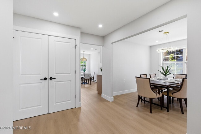 Building Photo - 2 Leighton Ln