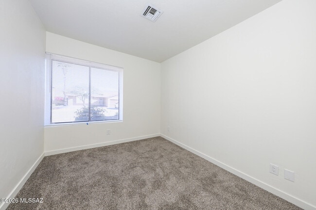Building Photo - 10140 E Karen Pl
