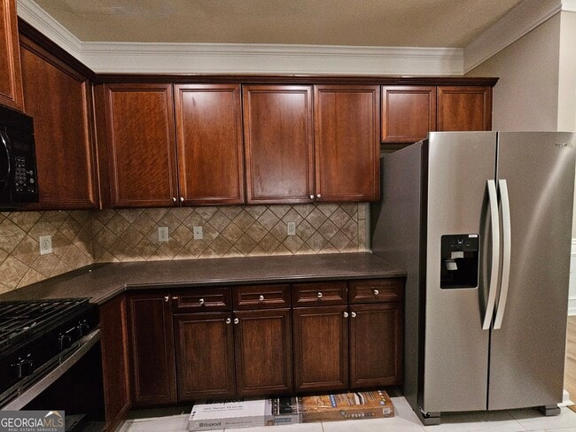 Building Photo - 6162 Deluna Way