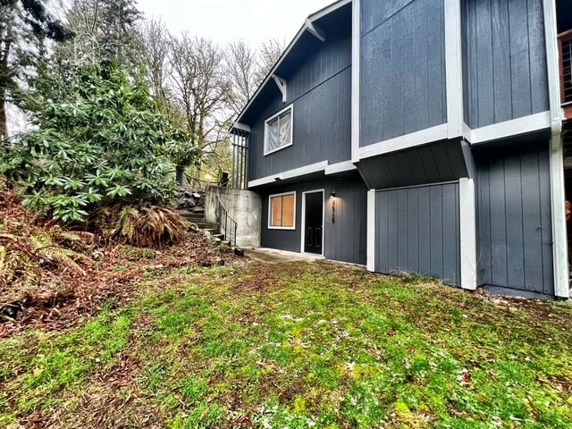 Building Photo - 4610 Fir Dr NE