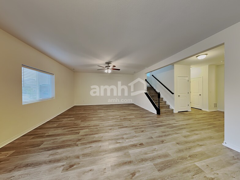 Building Photo - 6441 Stonefly Dr
