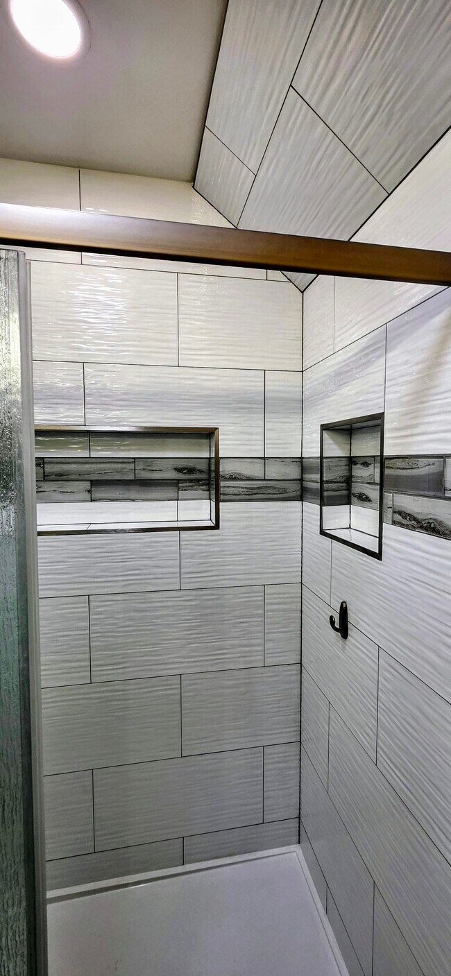 Building Photo - 40830 Robin St