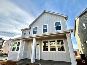 Building Photo - Spacious 4-Bed, 2.5-Bath New-Build in Nort...