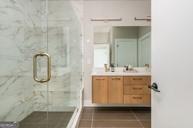 Building Photo - 699 Vidalia Ln