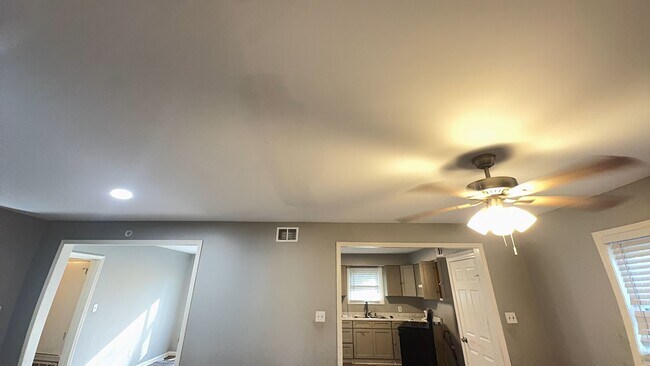 Building Photo - Charming 3-Bedroom Home with Garage in Jackson, MS