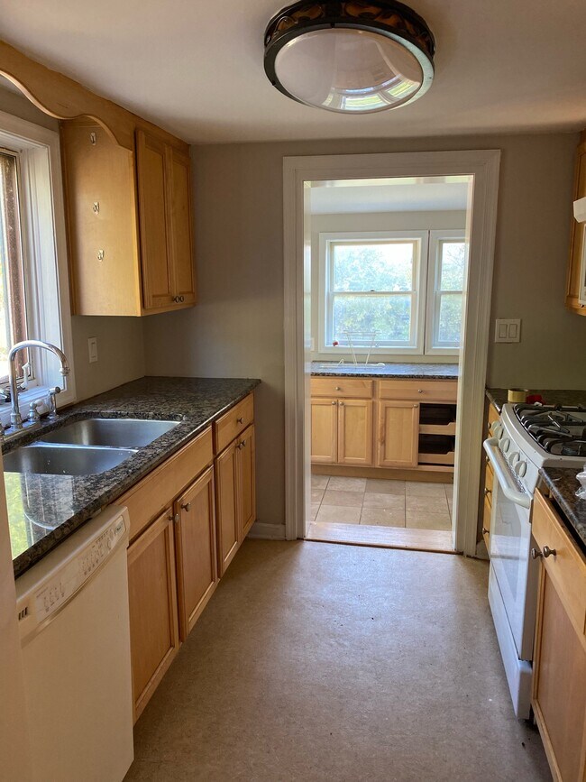 Building Photo - 424 Washington Ave