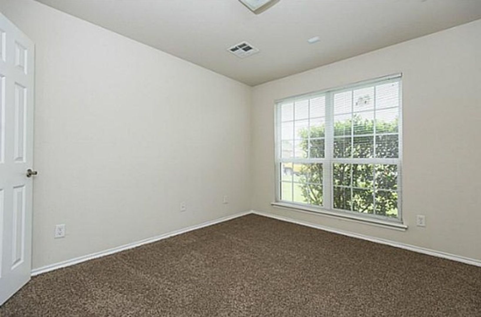 Building Photo - 10708 NW 32nd St