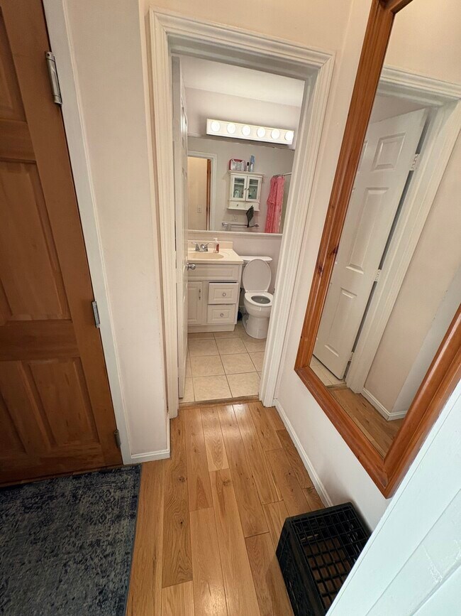 Building Photo - 204 Northampton St