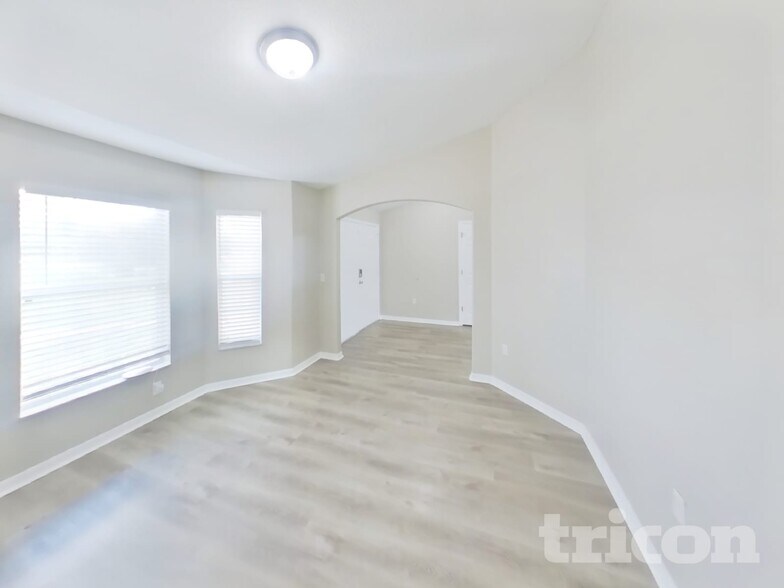 Building Photo - 13001 Fish Cove Dr