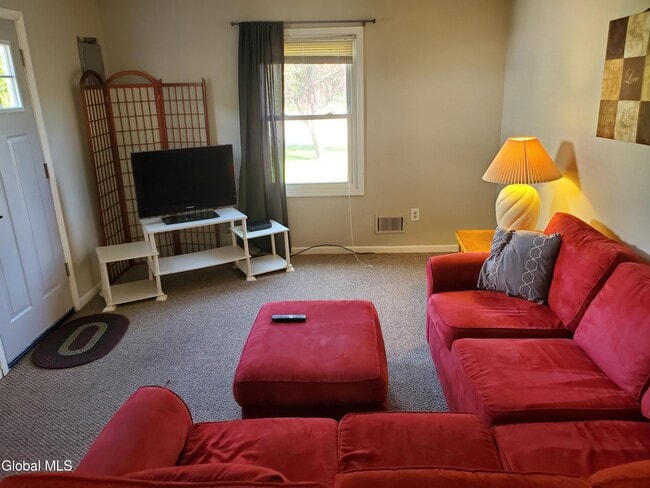 Building Photo - 18 Vanderbilt Ave