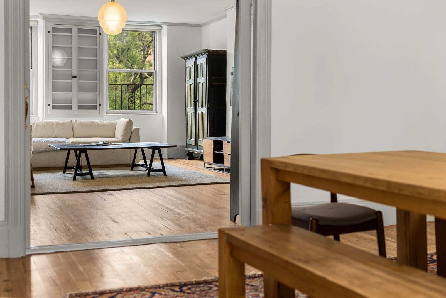 Building Photo - 185 E Broadway