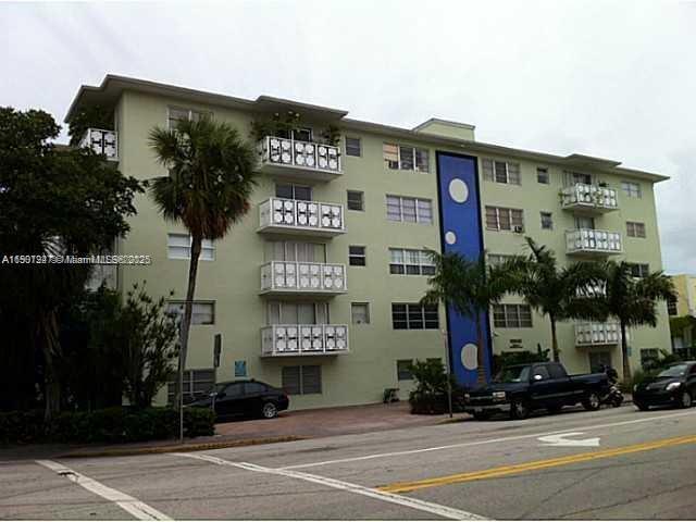 Building Photo - 1498 Jefferson Ave