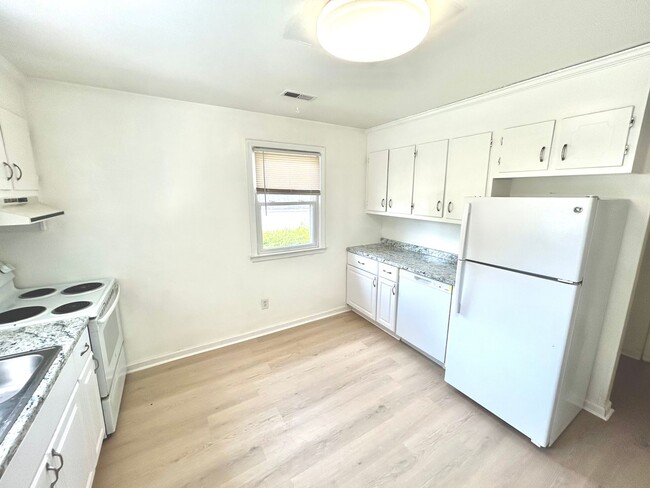 Building Photo - Great home in the heart of Hopewell