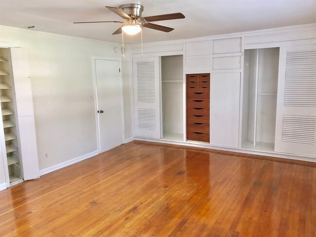 Building Photo - 1310 W Woodlawn Ave