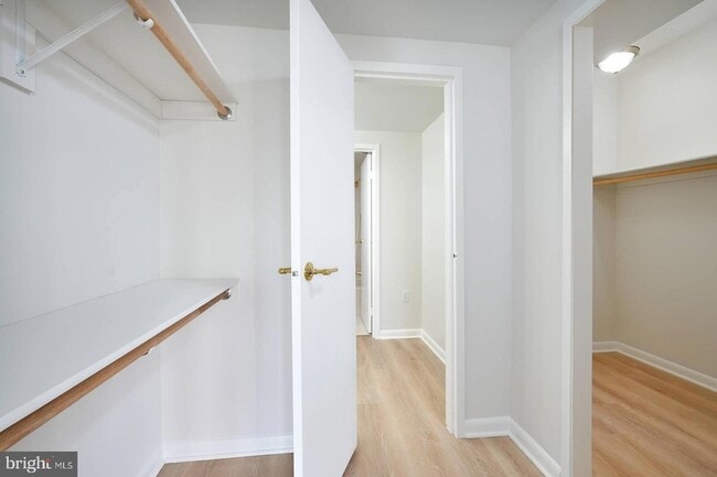 Building Photo - 1530 Key Blvd