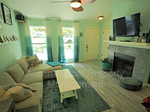 Building Photo - 8700 Soho Dr