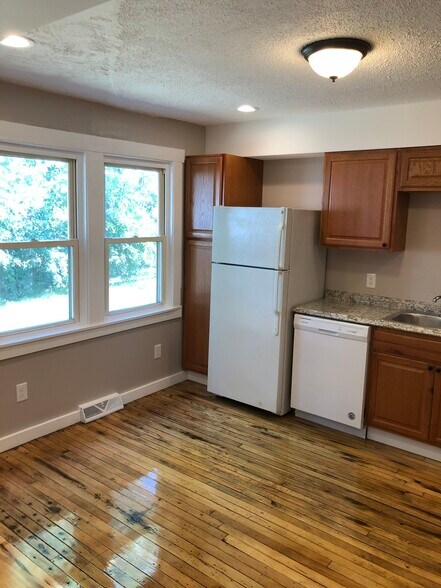 Kitchen - 17 Berkeley St