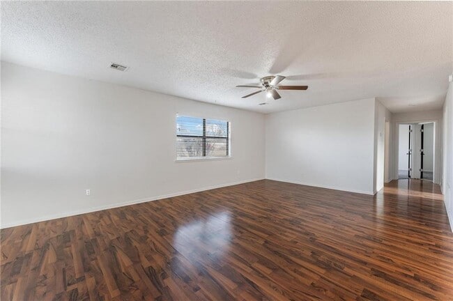 Building Photo - 153 Halleck Ln