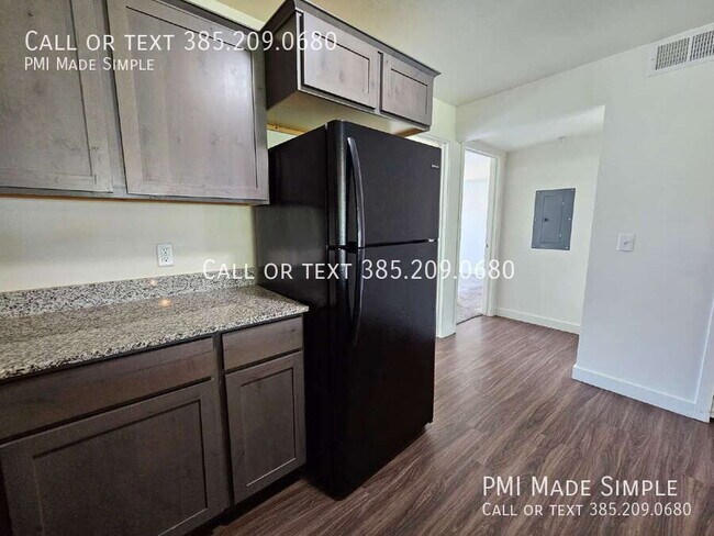 Building Photo - 783 E 550 S