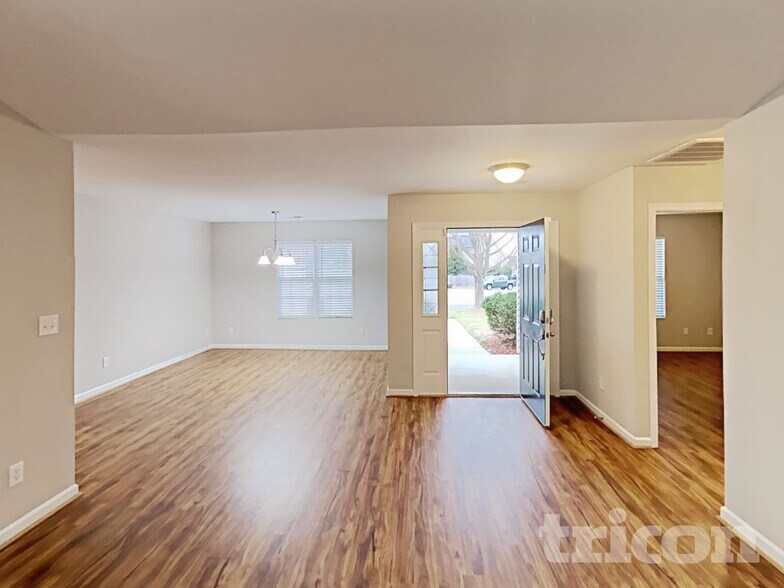 Building Photo - 285 Stone Meadow Ct