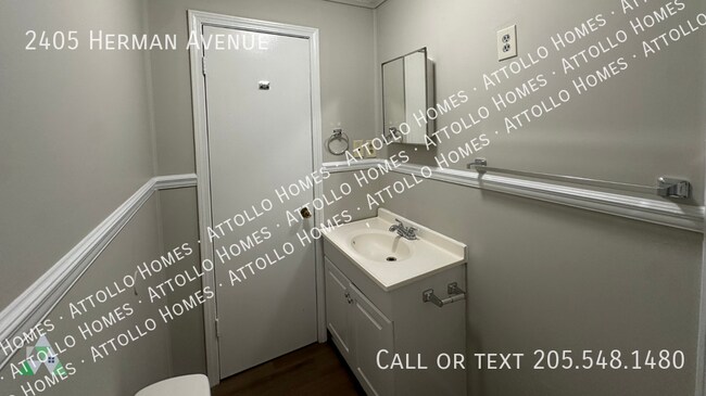 Building Photo - 2405 Herman Ave