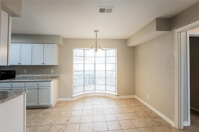 Building Photo - 217 Woodhaven Dr