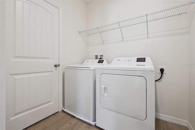 Building Photo - 11876 SHINE VIEW Ln