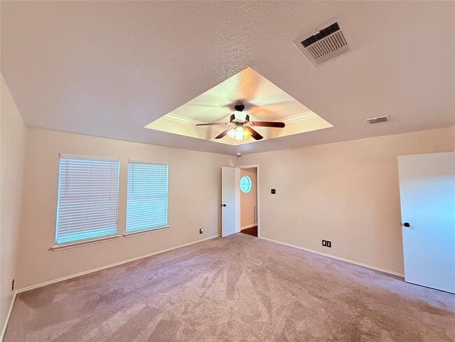 Building Photo - 102 Brentwood Dr