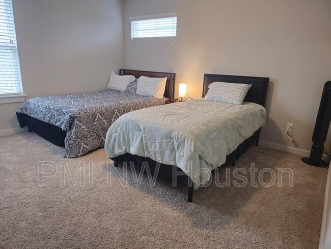 Building Photo - 5639 Silverleaf Oak Ln